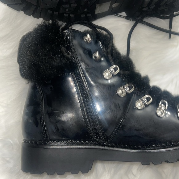 Boots - Picture 2 of 5